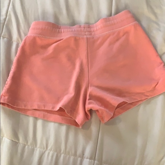 Shorts - Picture 3 of 3